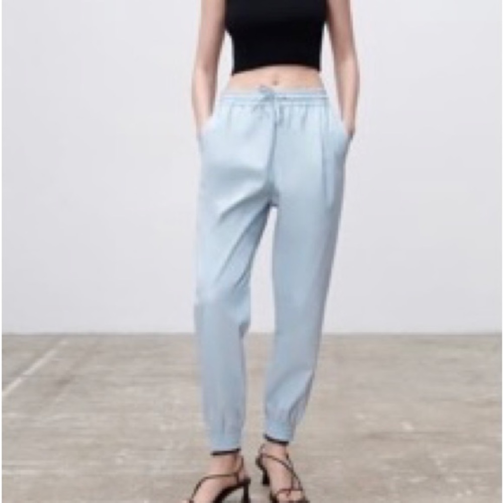 NWOT ZARA faux leather joggers—-FLAWED
